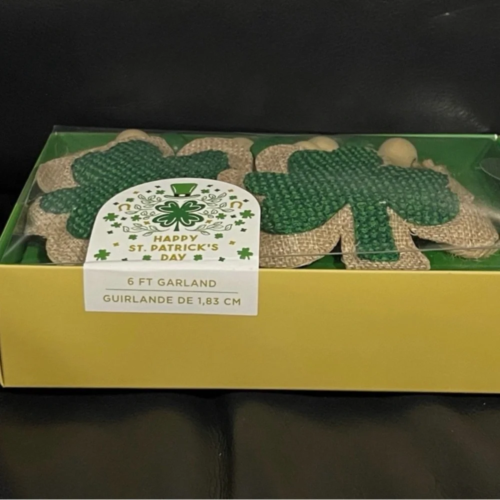 Happy St Patricks Day Shamrocks Garland - St Patricks Shamrocks Garland
